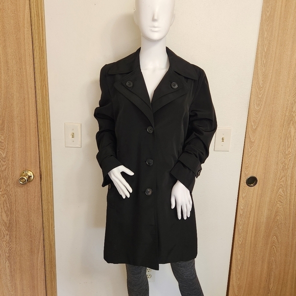 London Fog Jackets & Blazers - Black London Fog trench coat size large‎